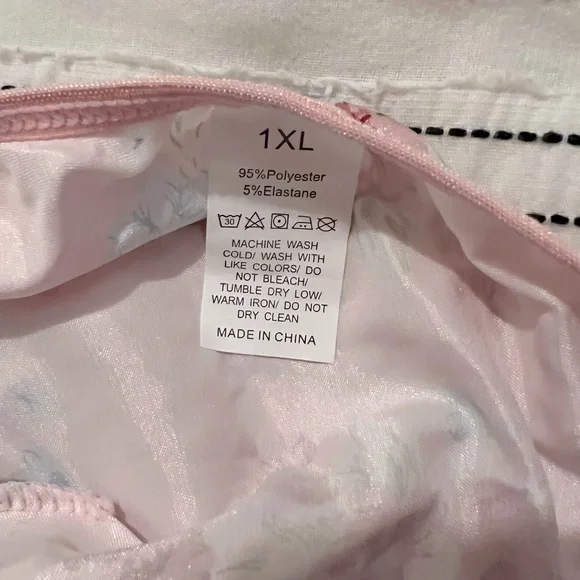 NWT SHEIN Floral and Lace Flirty Pajama Set Size 1XL - Picture 5 of 11